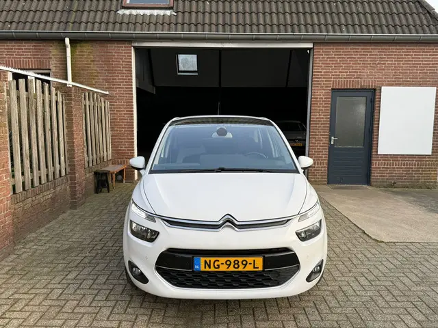 Citroën C4 Picasso 1.2 PureTech Intensive 2016 Benzine 2