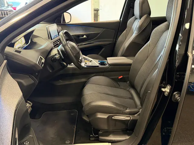 Peugeot 3008 1.2 PureTech GT Line 2020 Benzine 13