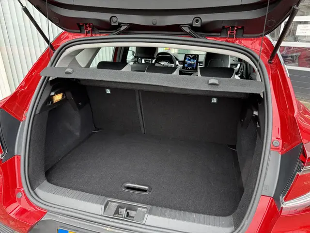 Renault Captur 1.3 TCe 140 Intens 2022 Benzine 9