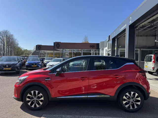 Renault Captur 1.3 TCe 140pk EDC Techno!! 2024 Benzine 9