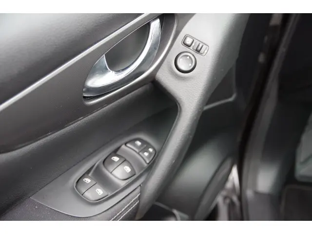 Nissan QASHQAI 1.2 N-Connecta 2018 Benzine 6