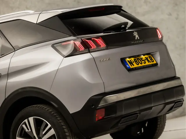 Peugeot 3008 1.2 PureTech Allure Sport 2021 Benzine 13