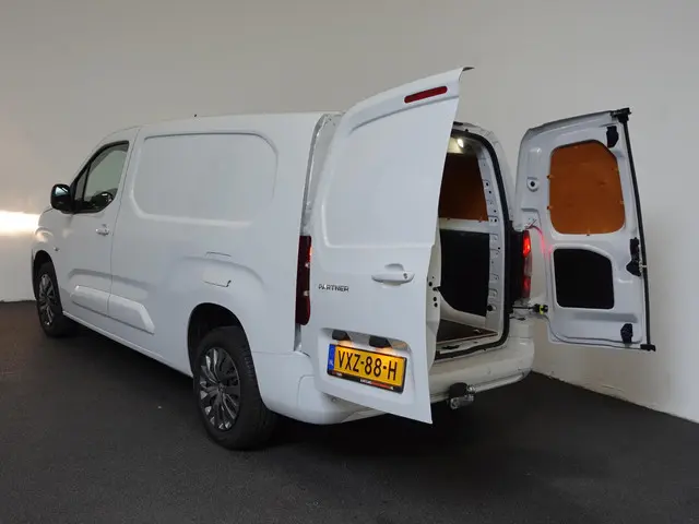 Peugeot Partner 1.5 BlueHDi 100pk L2 2023 Diesel 36