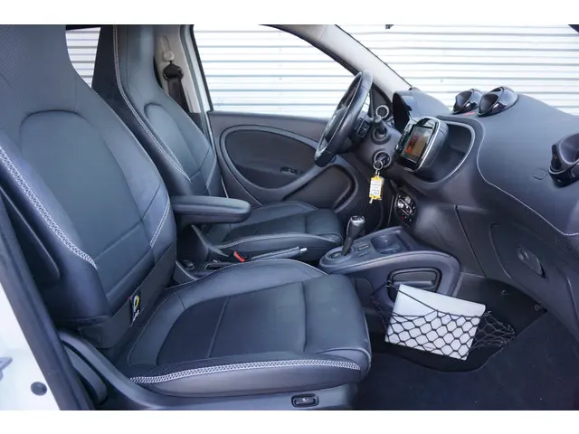 Smart Forfour 1.0 T BRABUS AUTOMAAT 2017 Benzine 40