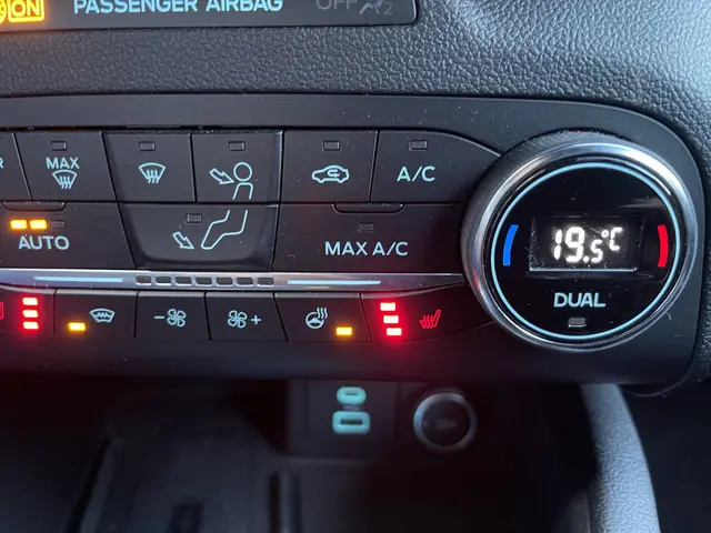 Ford Kuga 2.5 PHEV ST-Line X 2020 Hybride Benzine 24