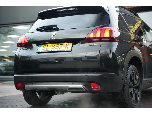 Peugeot 2008 1.2 PureTech GT-line 2018 Benzine 38
