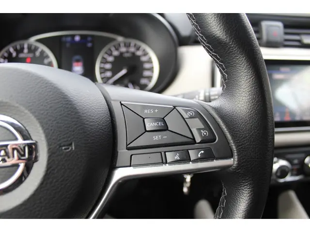 Nissan Micra 1.0 IG-T N-Design Connect 2023 Benzine 15