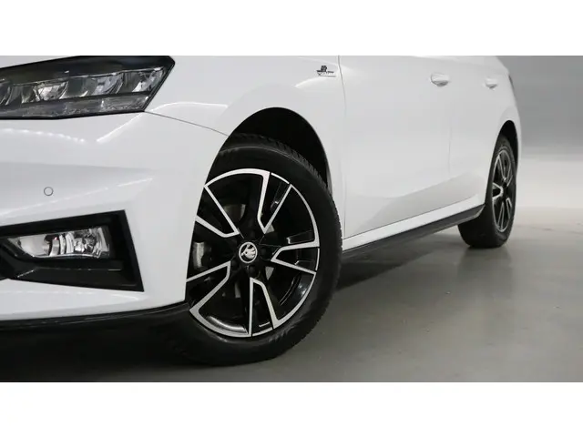 Škoda Fabia 1.0 TSI 95pk Monte Carlo 2024 Benzine 12