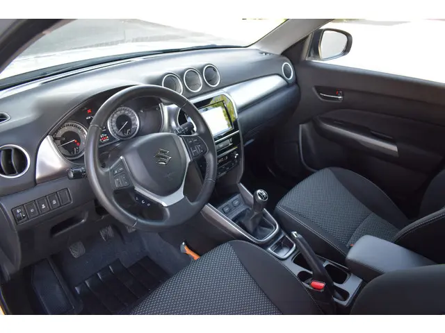 Suzuki Vitara 1.0 Boosterjet Select 2020 Benzine 4