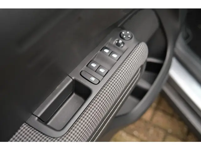 Citroën C3 Aircross PT 110 Shine 2018 Benzine 26