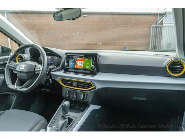 SEAT Arona 1.0 EcoTSI Style 2024 Benzine 4
