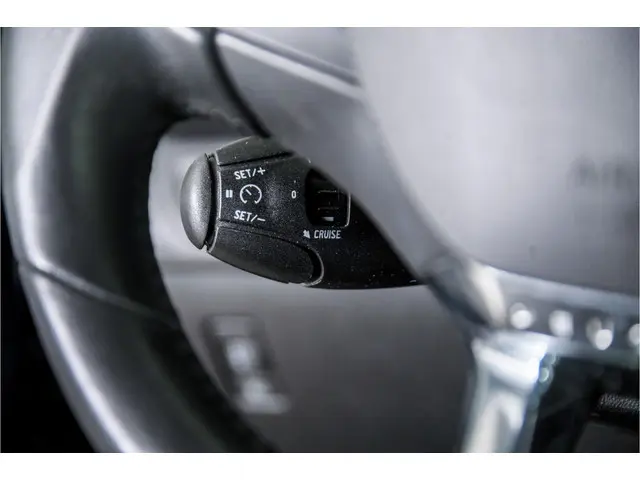 Peugeot 208 1.2 PureTech Signature 2019 Benzine 39