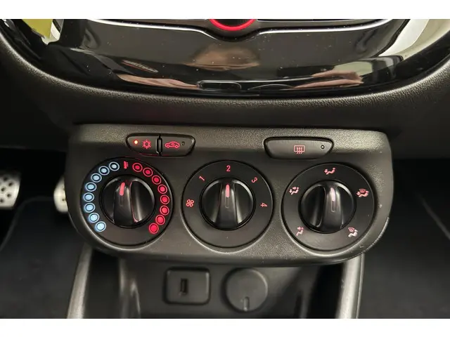 Opel Corsa 1.4 16v 90pk 5drs Black Edition 2018 Benzine 23