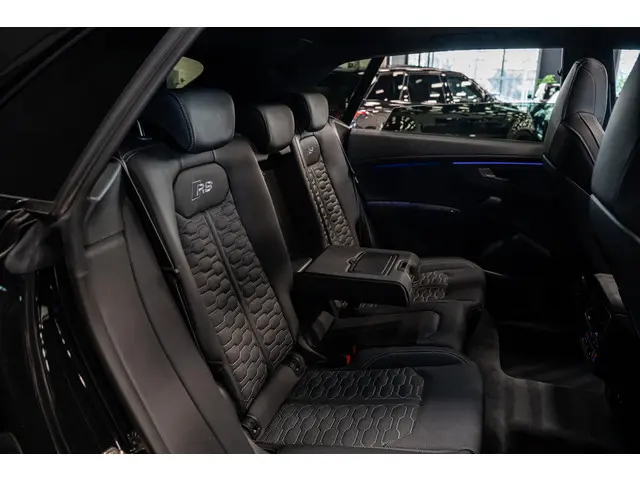 Audi Q8 4.0 TFSI RS Q8 quattro Performance 2025 Benzine 21