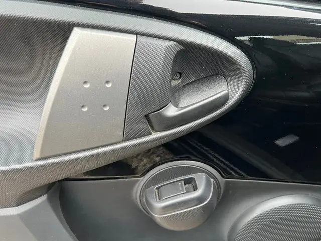 Peugeot 107 1.0 EXCLUSIVE NL-AUTO-NAP 2014 Benzine 32