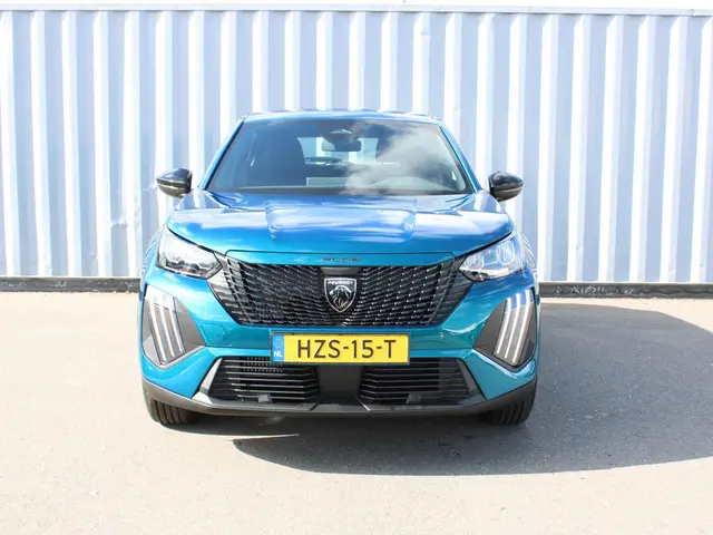 Peugeot 2008 1.2 PureTech 100 Style 2025 Benzine 2