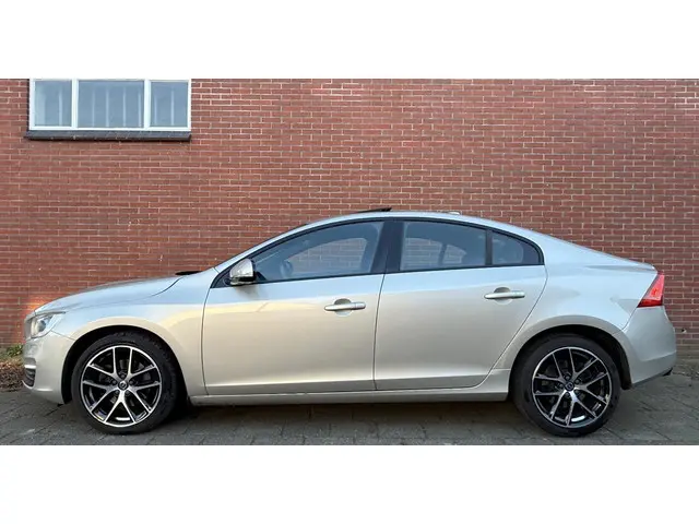Volvo S60 2