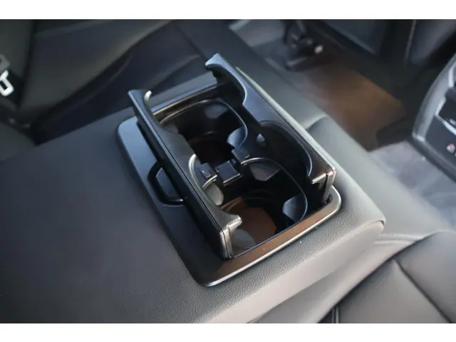 BMW i4 eDrive40 High Executive 84 kWh 2022 Elektrisch 17