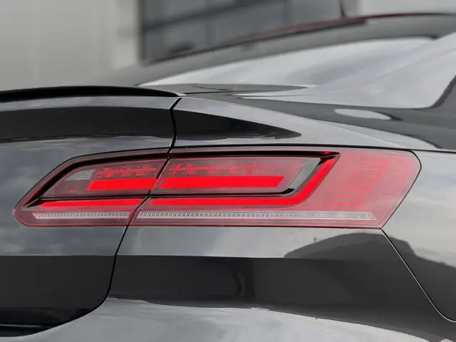 Volkswagen Arteon 2.0 TSI R-Line 2019 Benzine 15