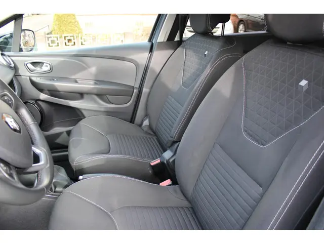 Renault Clio Estate 1.2 16V 2017 Benzine 12