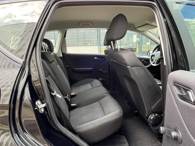 Mercedes-Benz A-Klasse 160 Business Class 2012 Benzine 25