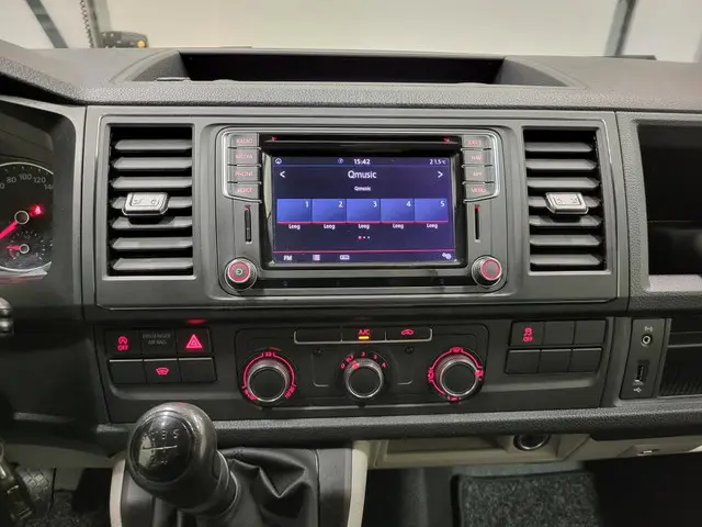 Volkswagen Transporter 2.0TDI Euro 6! 2019 Diesel 10