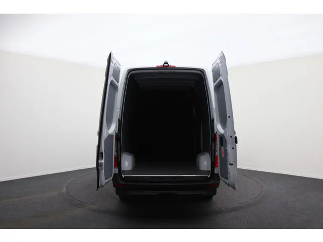 Mercedes-Benz Sprinter 317 CDI L2H2 2021 Diesel 14