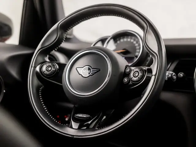 MINI Cooper Mini 1.5 JCW Pack 2019 Benzine 20