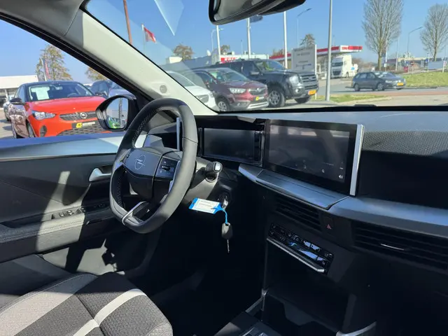 Opel Frontera 1.2 Turbo Hybrid GS 2025 Hybride Benzine 15