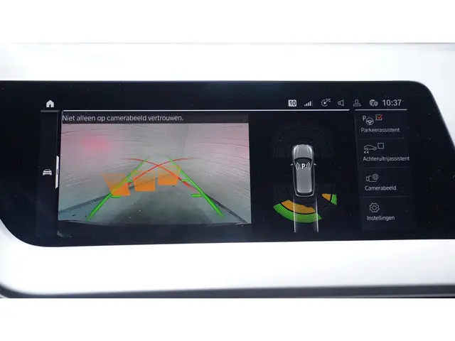 BMW 1 Serie 118i Advantage 2022 Benzine 35