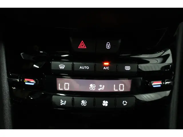 Peugeot 208 1.2 PureTech Style Pack Plus 2015 Benzine 28