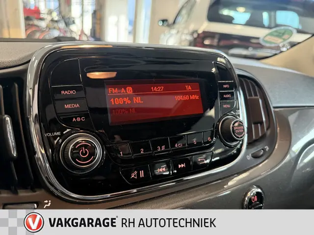 Fiat 500C 1.0 TwinAir Pop 2017 Benzine 10