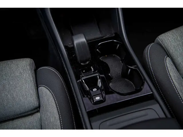 Volvo XC40 2.0 B4 Plus Dark 2024 Benzine 14