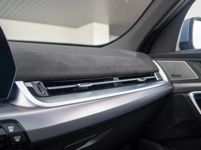 BMW iX2 eDrive20 2025 Elektrisch 35