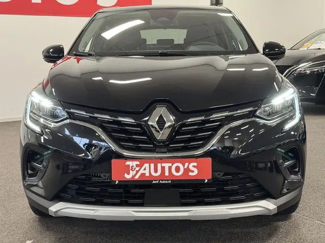 Renault Captur 1.3 Mild Hybrid 2024 Benzine 8