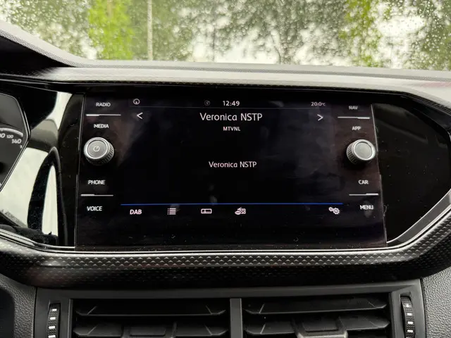 Volkswagen T-Cross 1.0 TSI Life 2020 Benzine 24