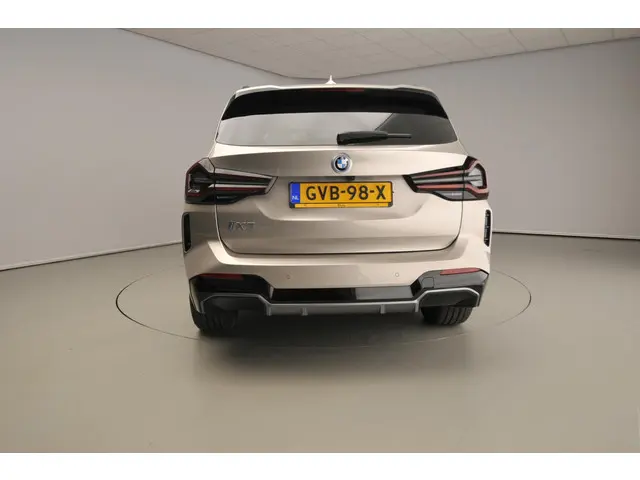 BMW iX3 Executive 80 kWh 2024 Elektrisch 6