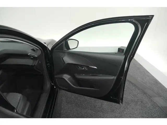 Peugeot 208 PureTech 100 Allure 2024 Benzine 63