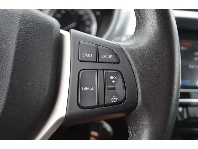 Suzuki Vitara 1.6 Exclusive 2015 Benzine 22