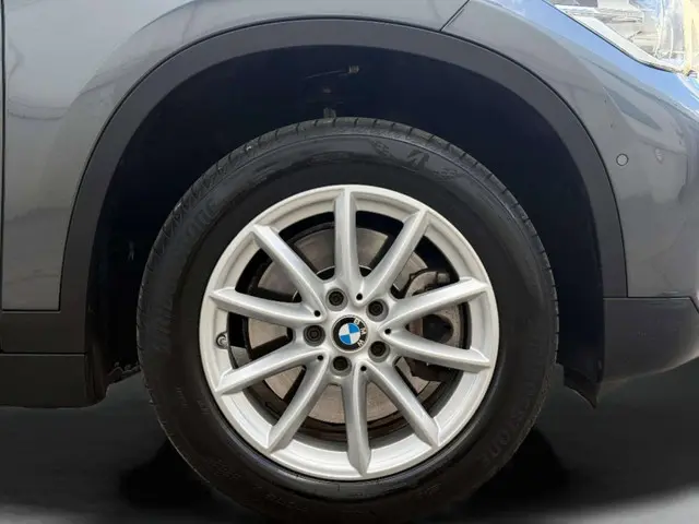 BMW X1 SDrive20i Executive, 1ste eigenaar 2017 Benzine 34