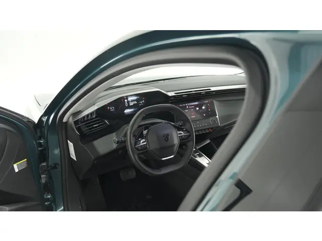 Peugeot 308 SW PureTech 130 EAT8 Active Pack 2022 Benzine 2