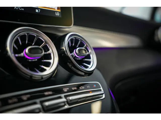 Mercedes-Benz GLC Coupé AMG 43 4MATIC 2018 Benzine 39