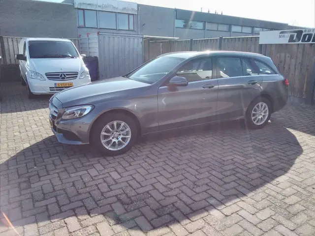Mercedes-Benz C-Klasse 180 station 2016 Benzine 8