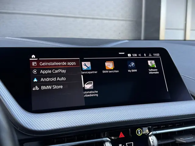 BMW 1 Serie 118i High Executive Edition 2020 Benzine 31