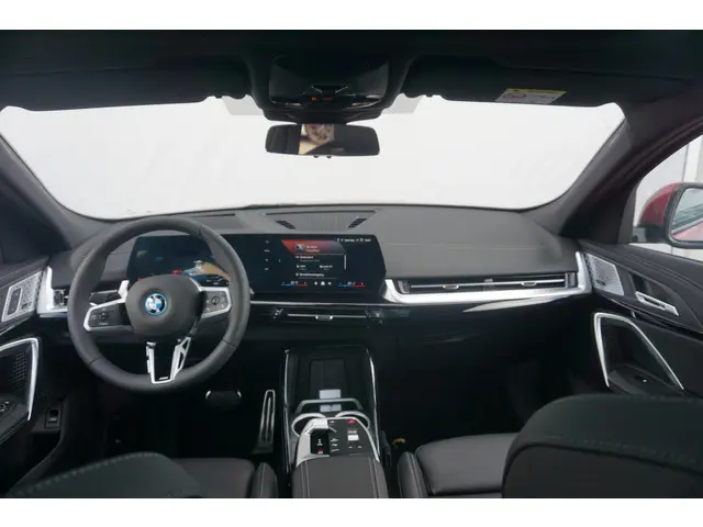BMW iX2 xDrive30 2024 Elektrisch 9