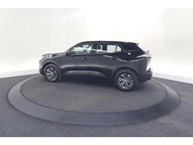 Peugeot 2008 PureTech 130 EAT8 Active 2021 Benzine 64