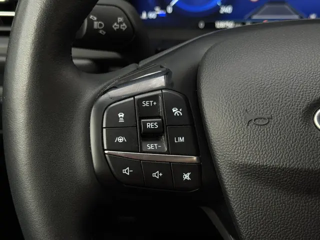 Ford Kuga 2.5 PHEV Titanium X 2021 Hybride Benzine 8