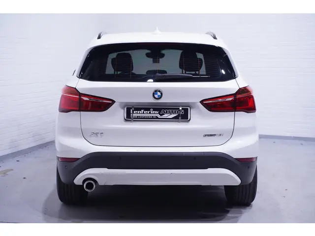 BMW X1 sDrive18i Edition 2019 Benzine 8