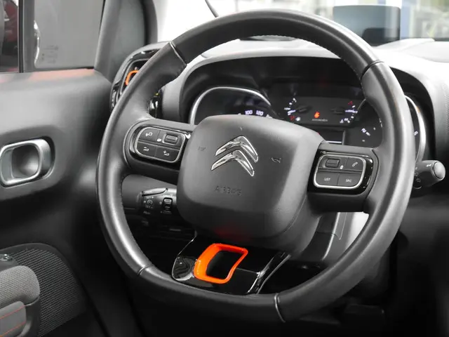 Citroën C3 Aircross 1.2 PureTech S&S Shine 2019 Benzine 16