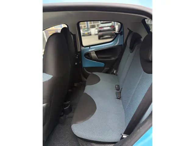 Toyota Aygo 1.0 VVT-i Dynamic Blue Automaat 2013 Benzine 14